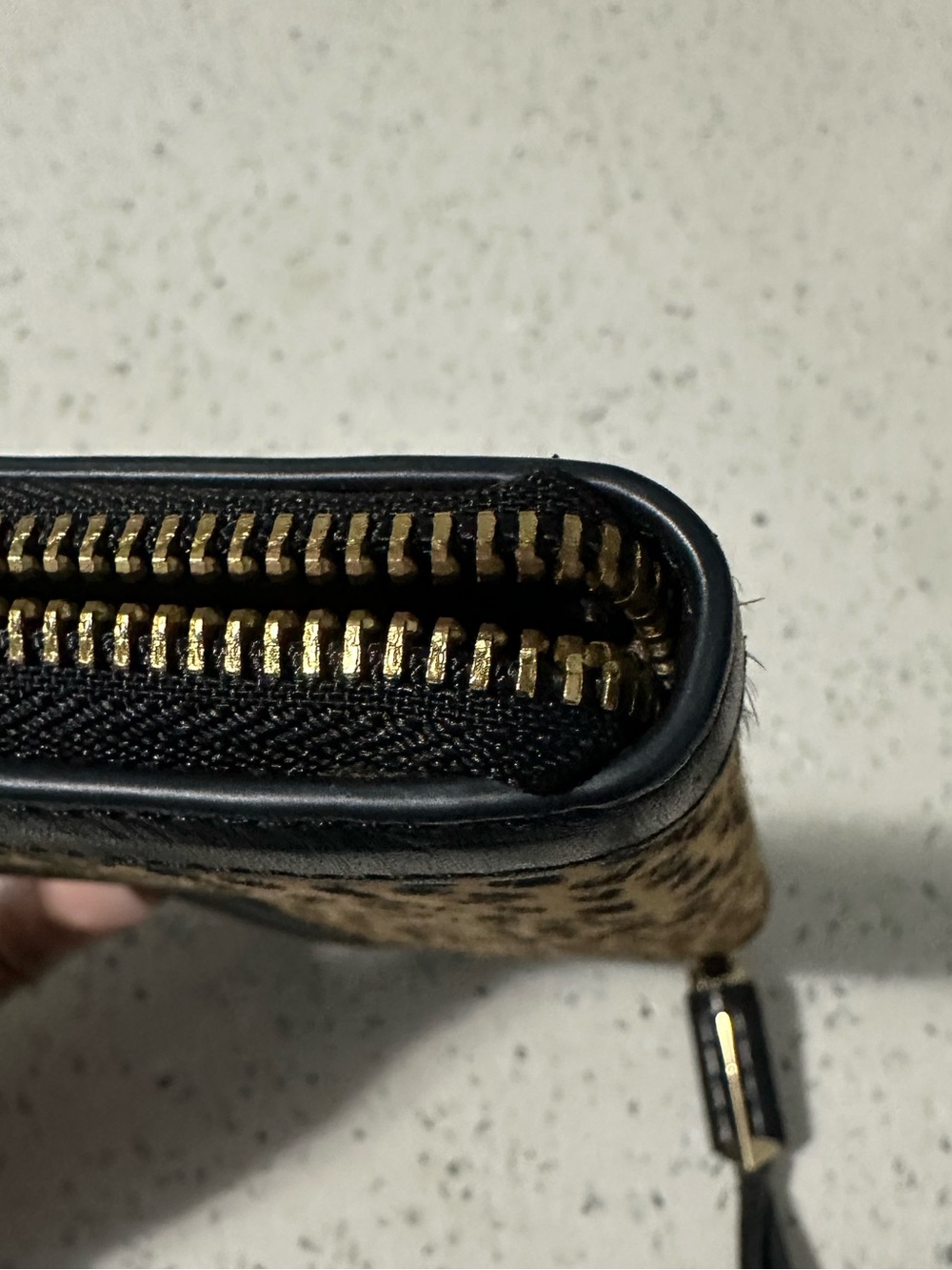 COVVETTE-Leather Zip Wallet with Black & Tan Leopard Panel (GUC) - Picture 9 of 12